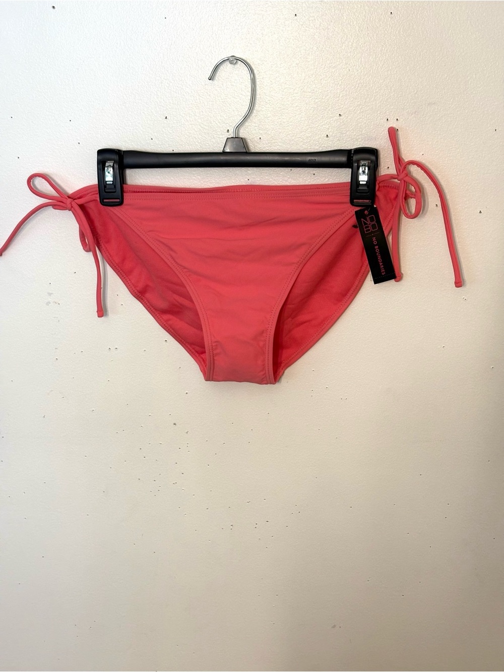 No Boundaries Coral Side-Tie Bikini Bottoms. Size L(11-13). NWT.